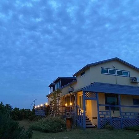 Warang Guesthouse Jeju Exterior photo