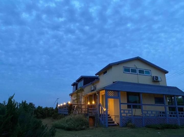 Warang Guesthouse Jeju Exterior photo