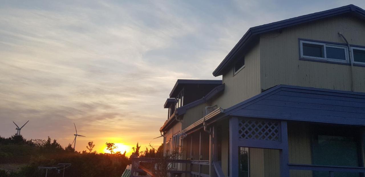 Warang Guesthouse Jeju Exterior photo