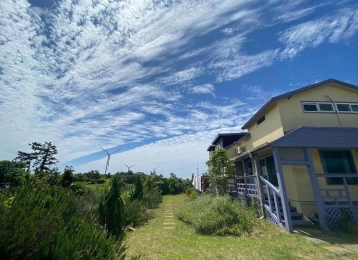 Warang Guesthouse Jeju Exterior photo