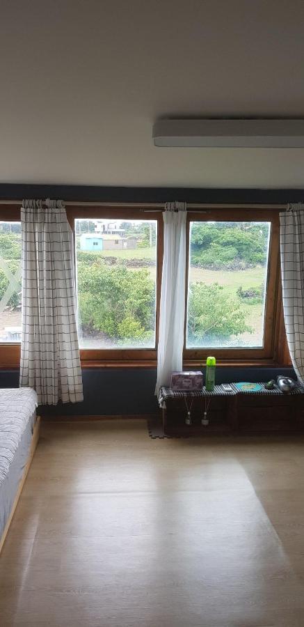 Warang Guesthouse Jeju Exterior photo