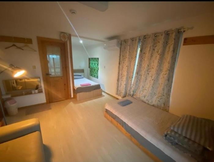 Warang Guesthouse Jeju Exterior photo